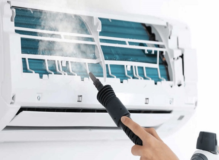 Cách xử lý máy lạnh bị chảy nước hiệu quả tại nhà