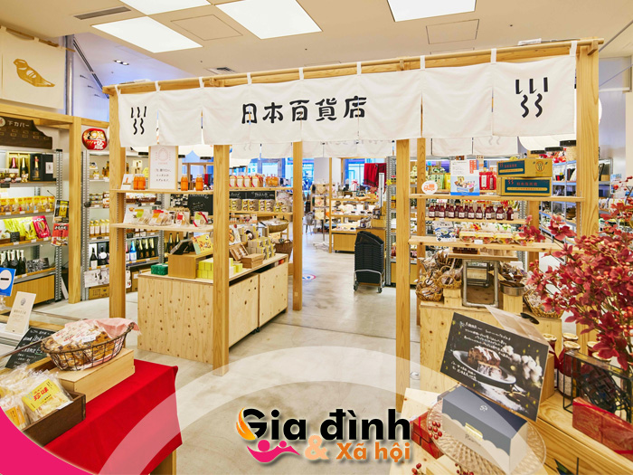 Cửa hàng bách hóa tổng hợp