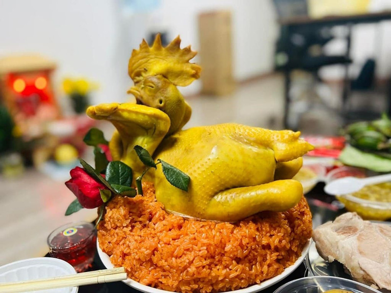 Cúng khai trương quay vào hay quay ra mới đúng phong tục?