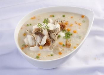 So sánh các công thức cháo cho người bệnh ung thư: nên chọn loại nào?